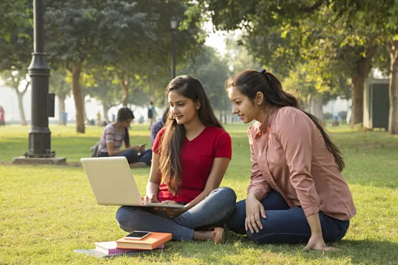 Guidance on Choosing the Right Program for University in Delhi